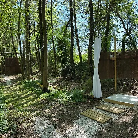 Wild Οργανωμένο κάμπινγκ *